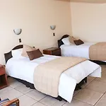 Hotel Garra De Leon
